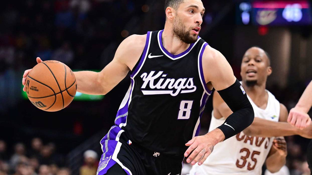 Sacramento Kings guard Zach LaVine (8) drives to the basket against the Cleveland Cavaliers during the first half at Rocket Arena.