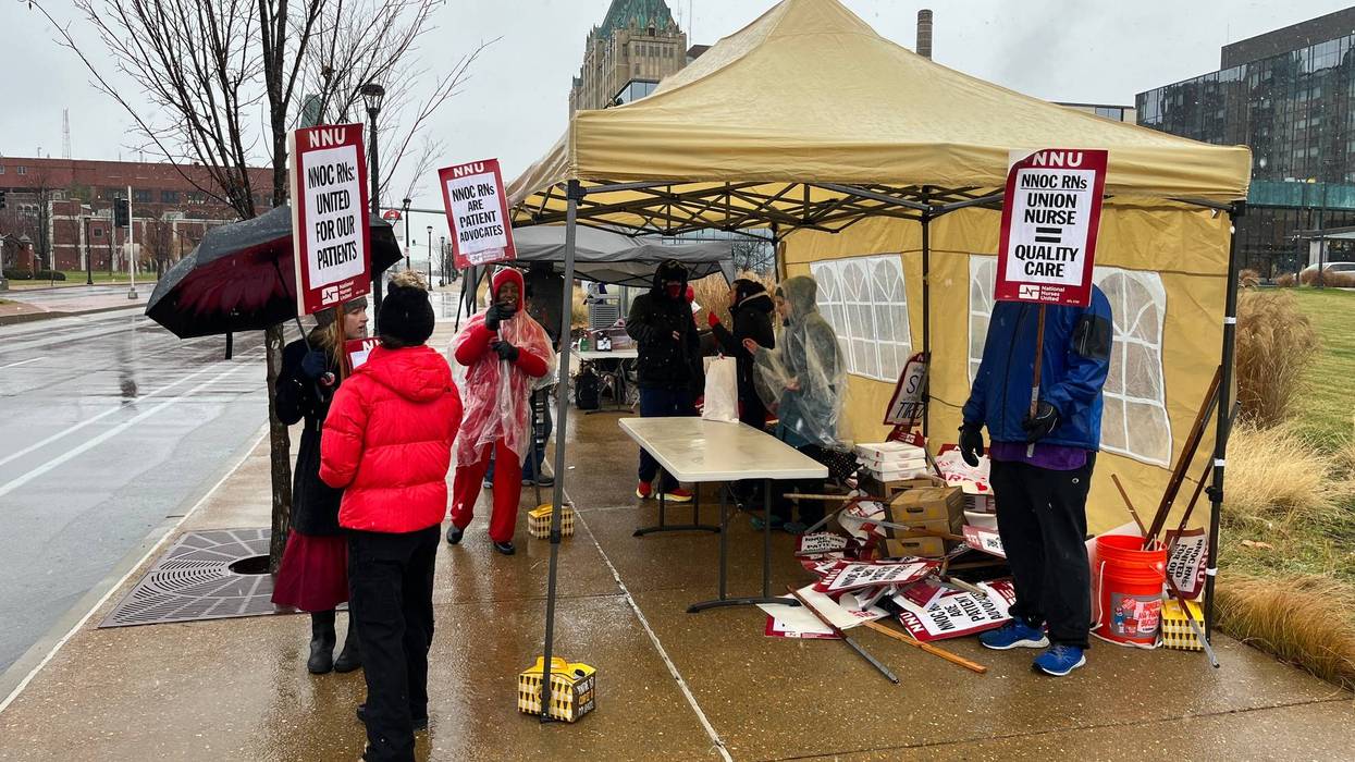 Saint Louis University Nurses Striking - Sean Malone