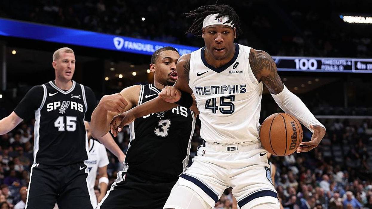 San Antonio Spurs v Memphis Grizzlies