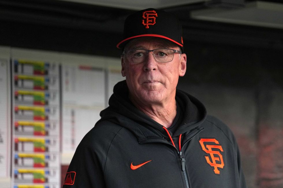 San Francisco Giants manager Bob Melvin (6) before the game against the Los Angeles Dodgers at Oracle Park.