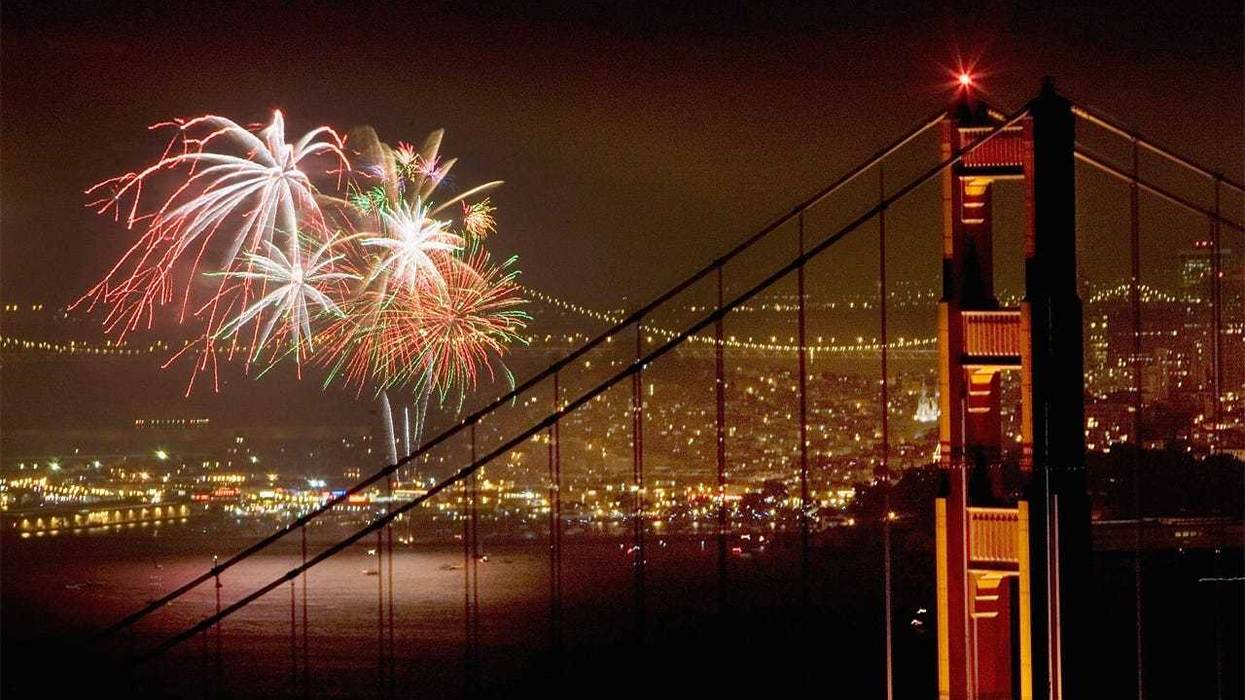 SAN FRANCISCO - JULY 4: Fireworks light up the Golden Gate Bridge and San Francisco Bay as Americans celebrate Independence Day on July 4, 2006 in San Francisco, California. (Photo by David Paul Morris/Getty Images)
