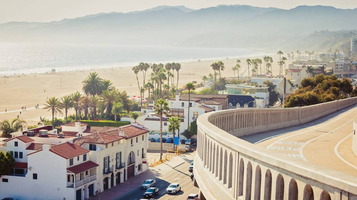 Santa Monica houses.
