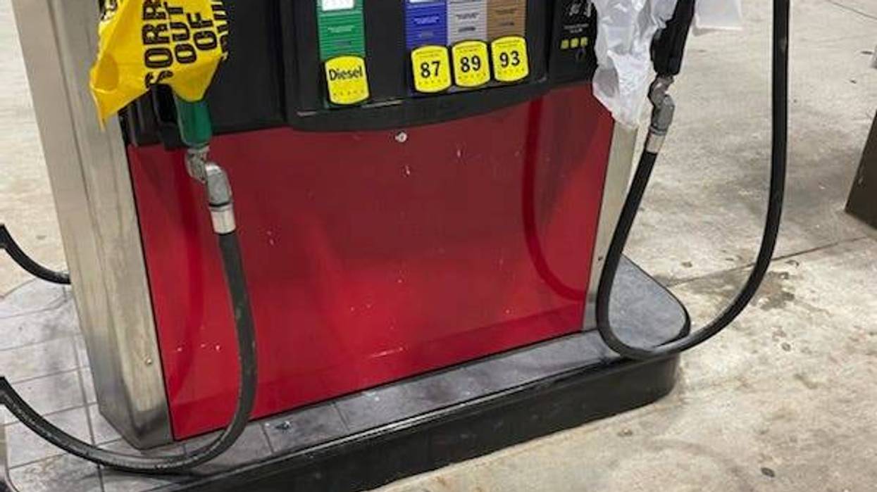 Scattered gas outages are being reported in Atlanta as the Colonial pipeline shutdown continues for a sixth day.
