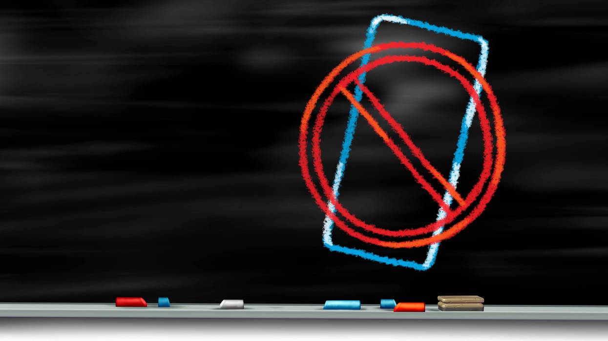 School cellphone ban