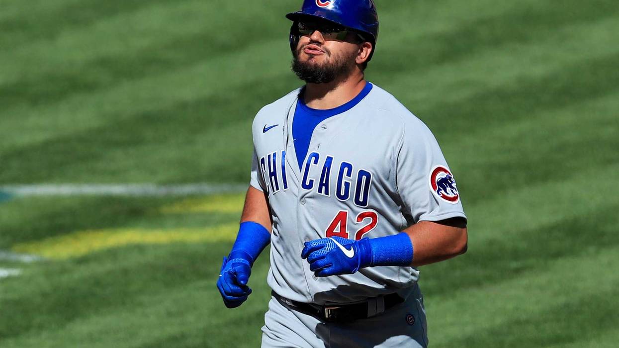 Schwarber homers twice as Cubs pound Reds 10-1