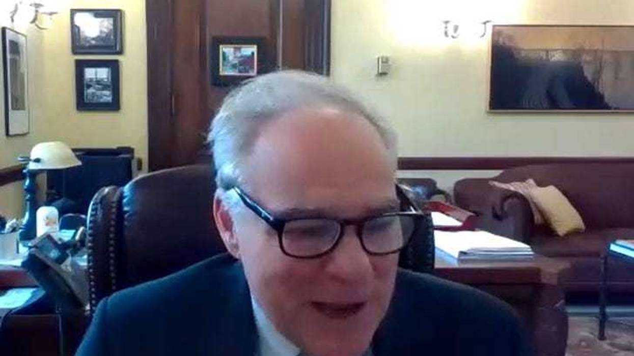 Seantor Tim Kaine (D)