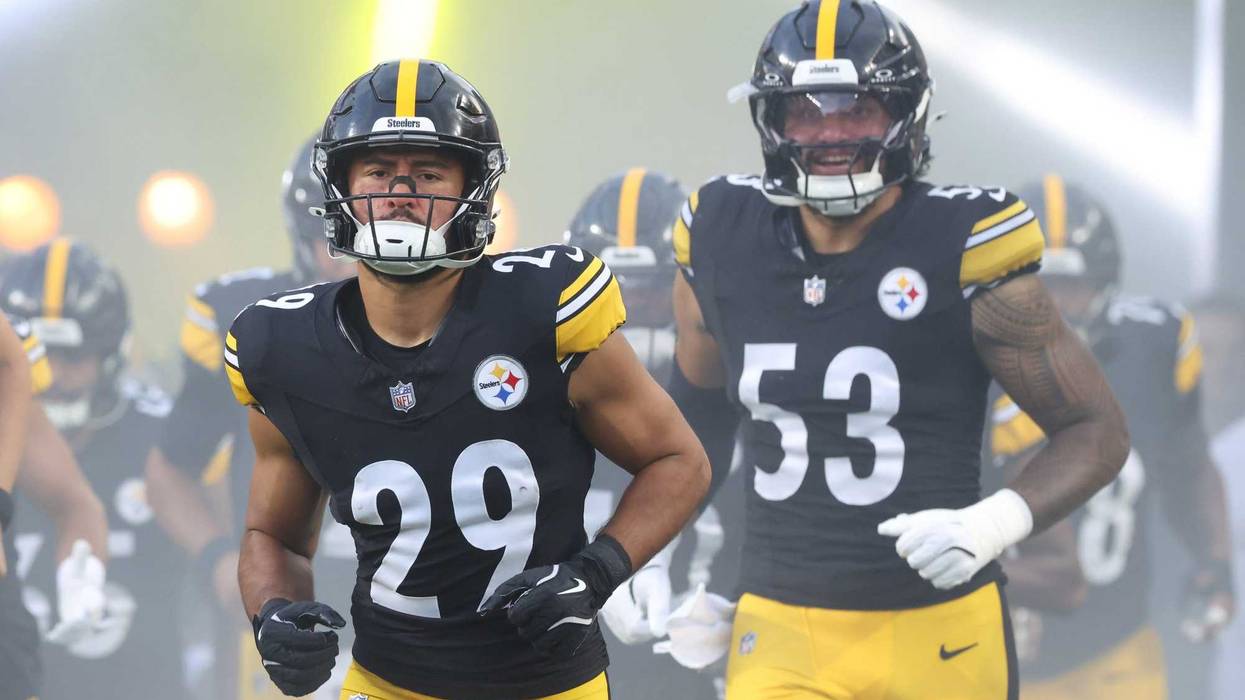 Sebastian Castro running on the field