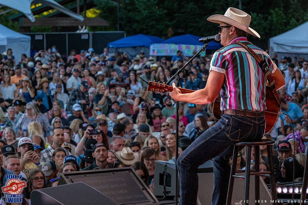 Secret Show Night #2 Jon Pardi