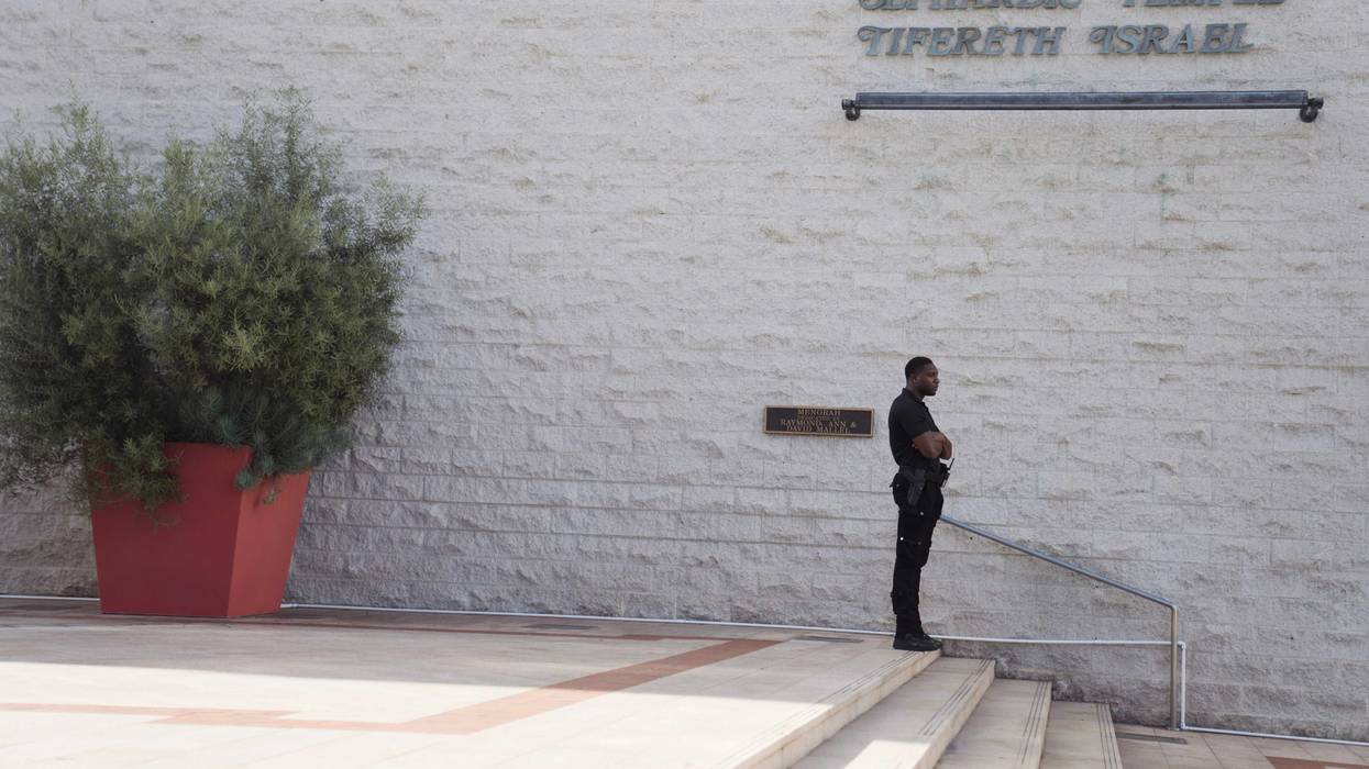 Security at a synagogue