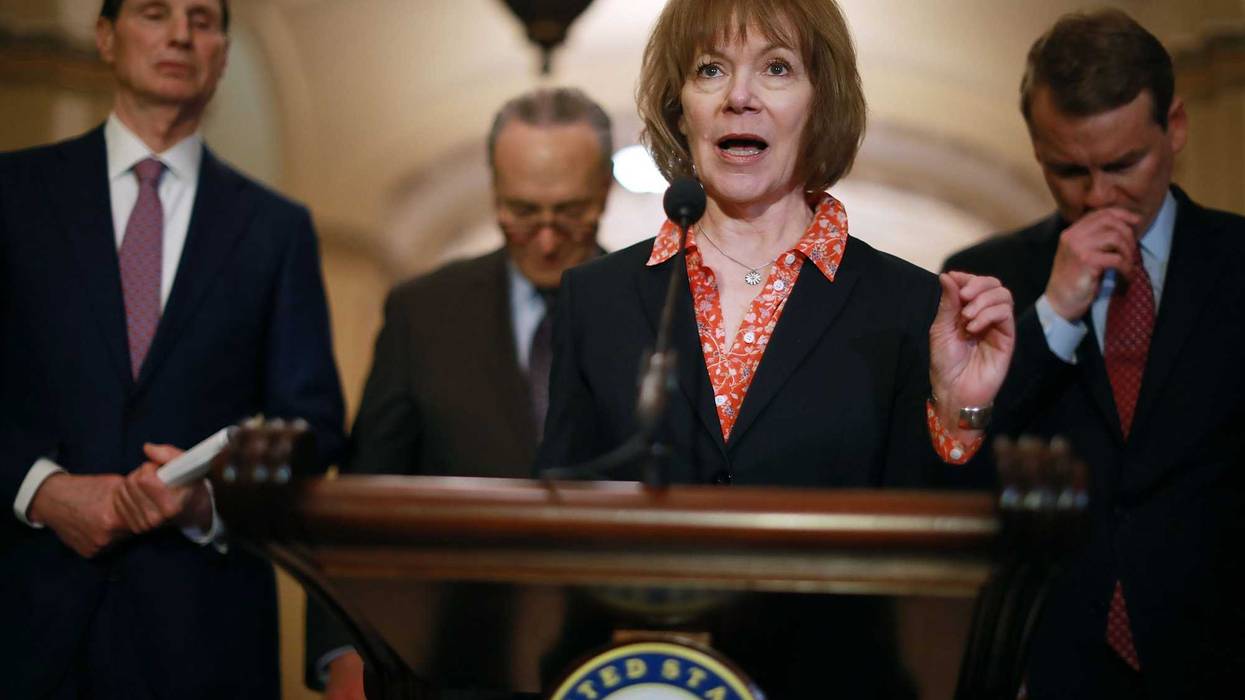 Senator Tina Smith calls for President Trump's removal from office.