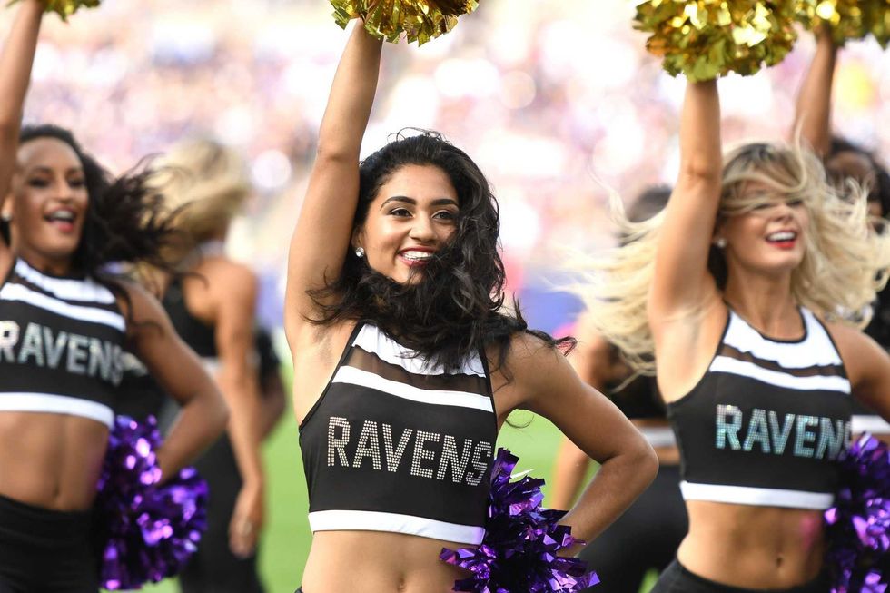 2019 NFL Cheerleaders Week 4 Photos