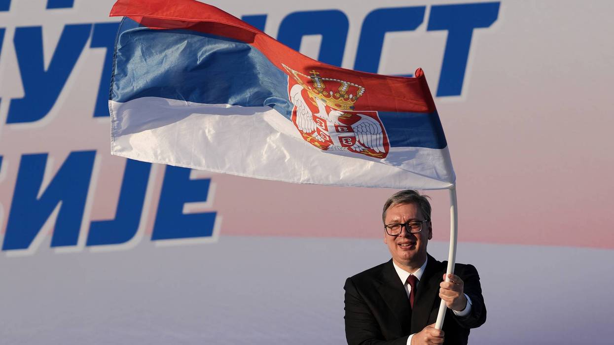SERBIA ELECCIONES PRENSA
