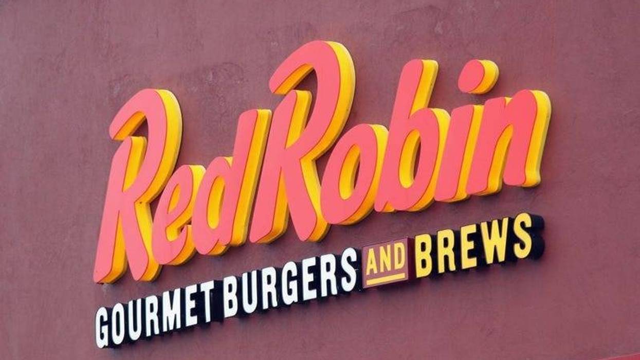 Server files lawsuit after finding razor blade in salad at Madison Heights Red Robin