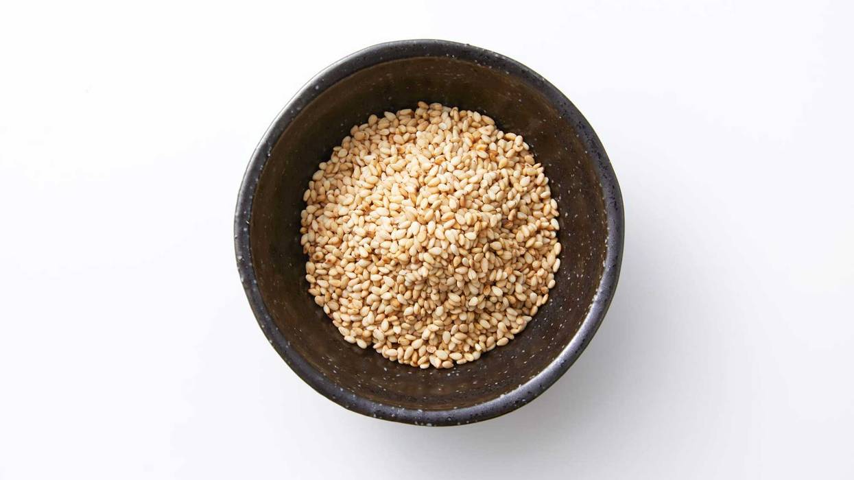Sesame seeds in a bowl.