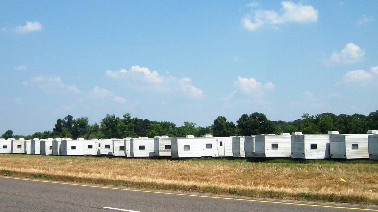 Setting up mobile homes after Louisiana storms is slow-going