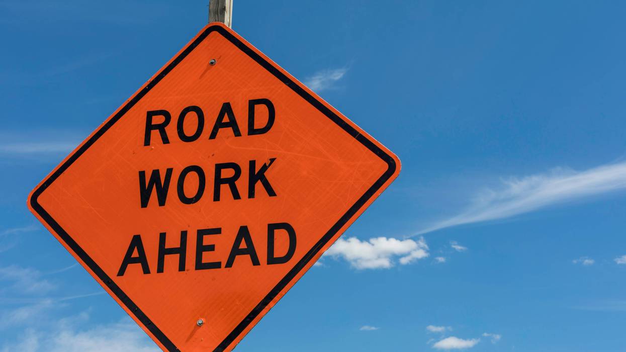 Several construction projects on I-696, I-96 and Novi Road in Oakland County are snarling traffic for holiday shoppers headed to West Oaks, 12 Oaks Mall, Fountain Walk, Novi Town Center and more.