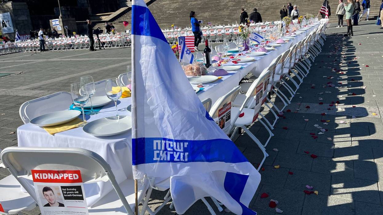 Shabbat Table at art museum