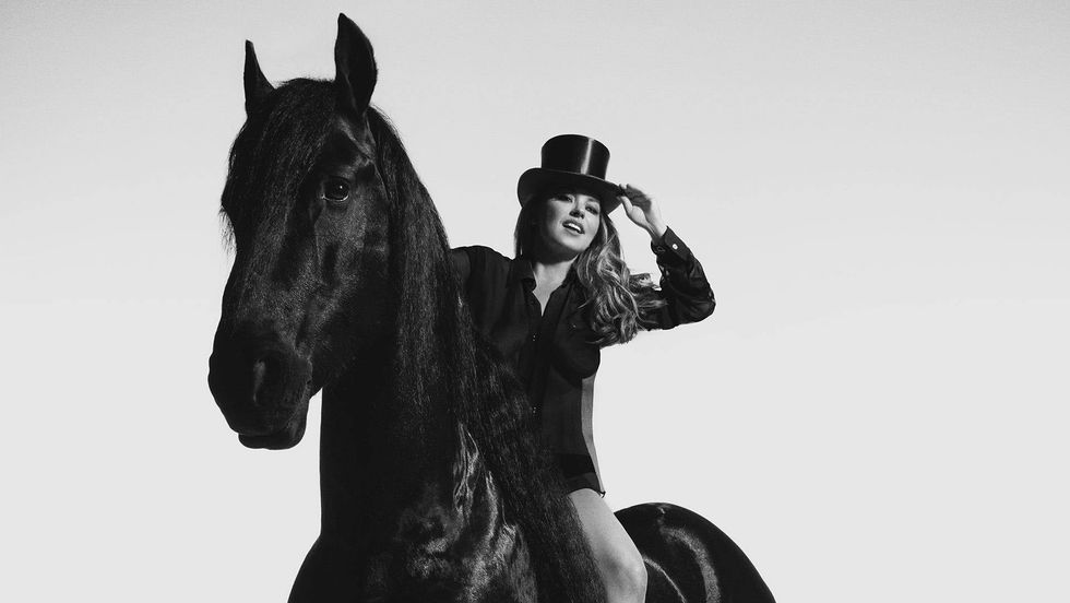 Shania Twain returns with new album, 'Queen Of Me,' and a world tour
