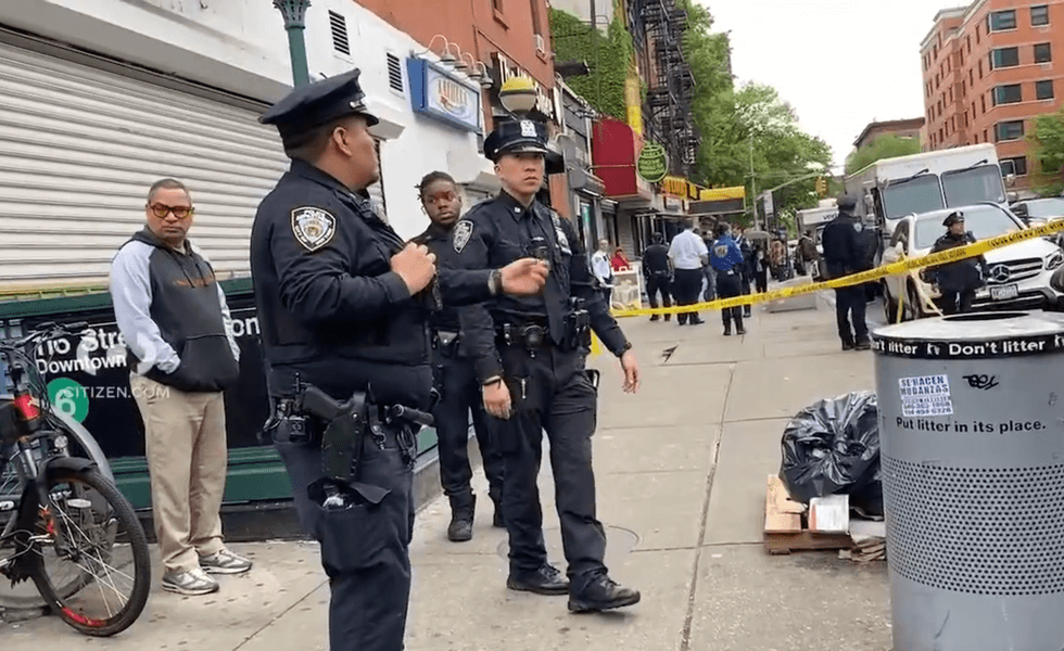 Shaquan Cummings, 30, was arrested and charged for allegedly slashing an 11-year-old girl in East Harlem on Friday, moments after punching a 43-year-old woman in the face.