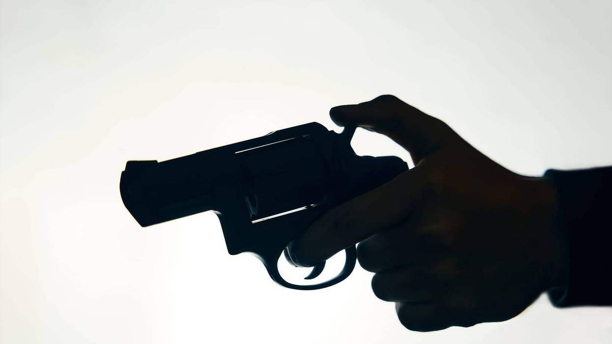 Sheriff: Domestic incident brought to halt when neighbor fatally shoots man