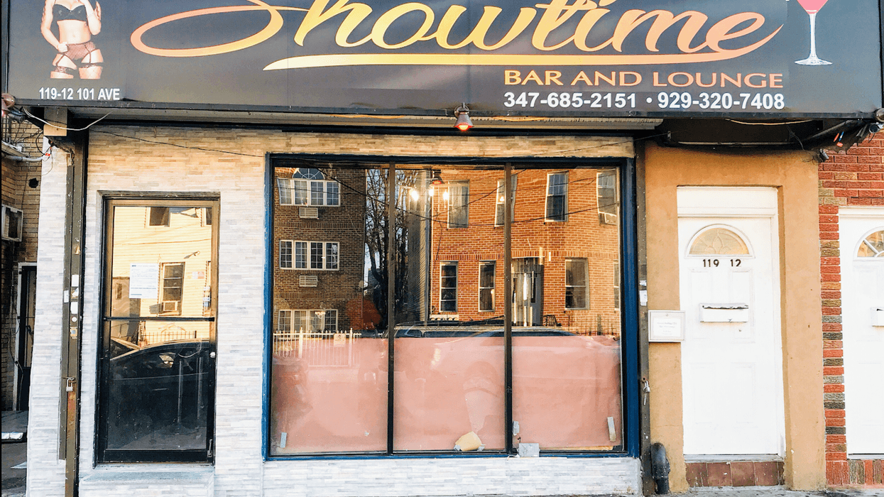 Showtime Bar and Lounge