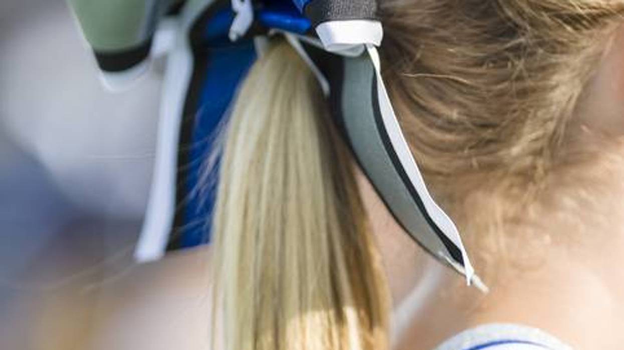 10-Year-Old turns her love of cheerleading into Beachside Bows for Hope