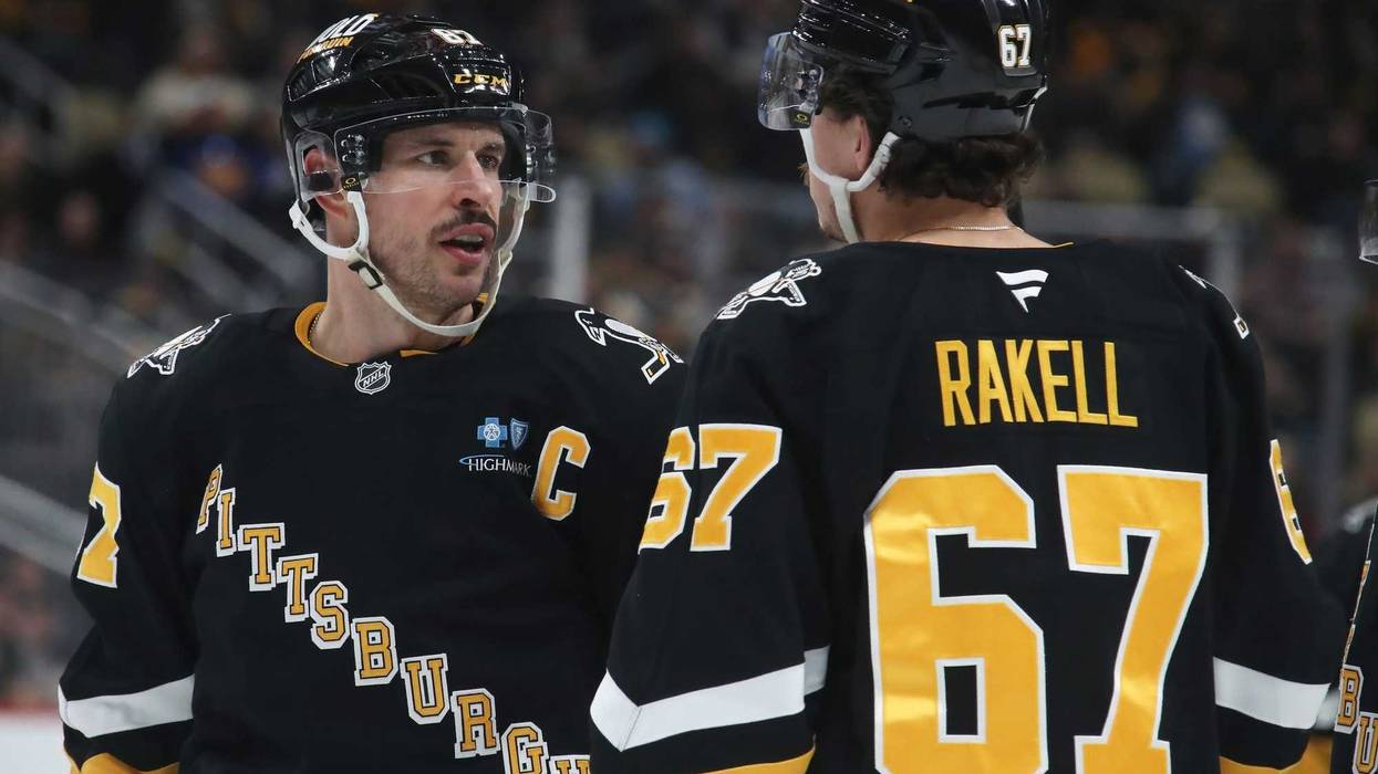 Sidney Crosby and Rickard Rakell