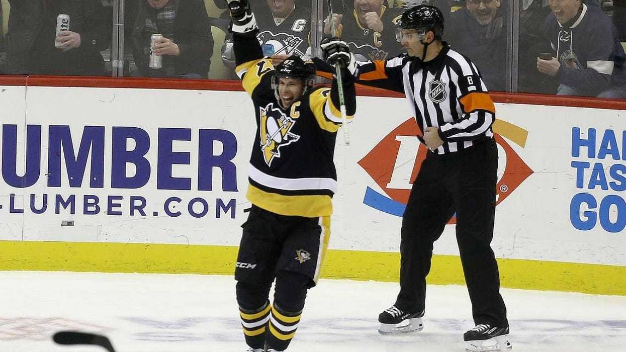 Sidney Crosby scores 500th goal