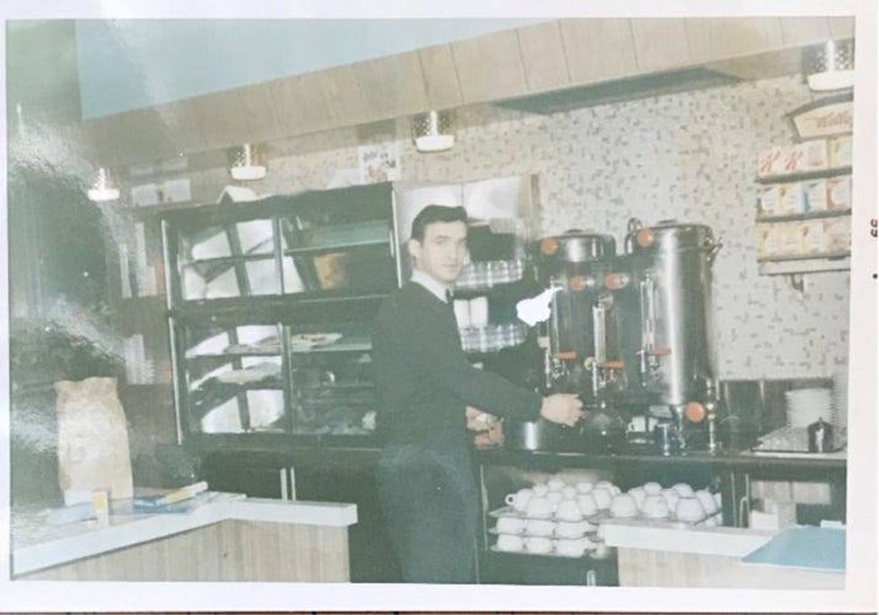 Since 1957, S&G Restaurant has been a staple for many people living in Lakeview and Lincoln Park.