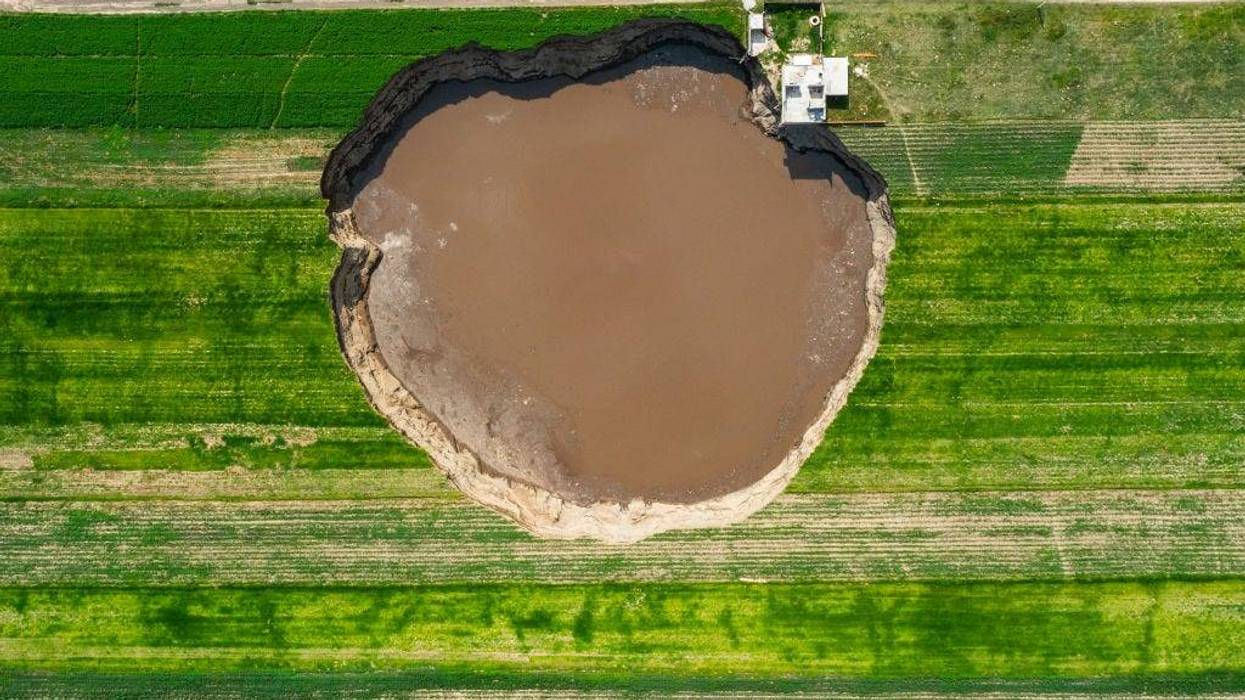 Sinkhole in Santa María Zacatepec
