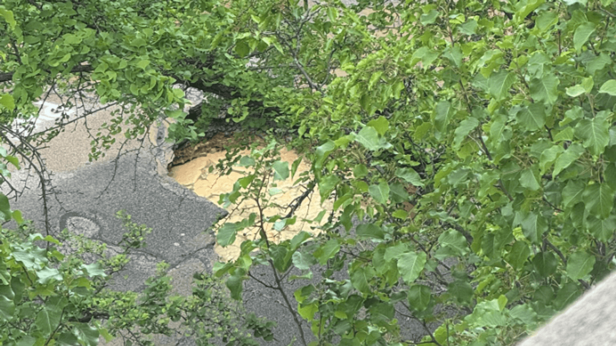 Sinkhole on South Bellefield Avenue in Oakland