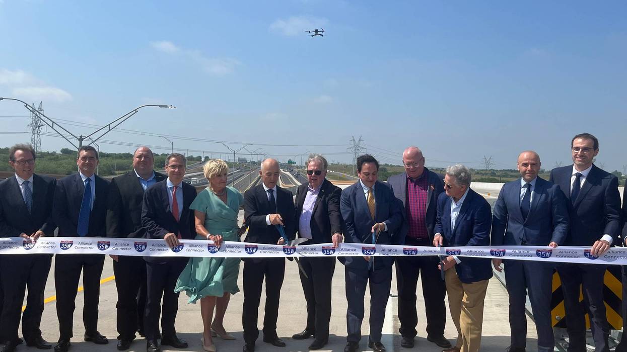 Six more miles of "TEXPress" lanes open on 35W