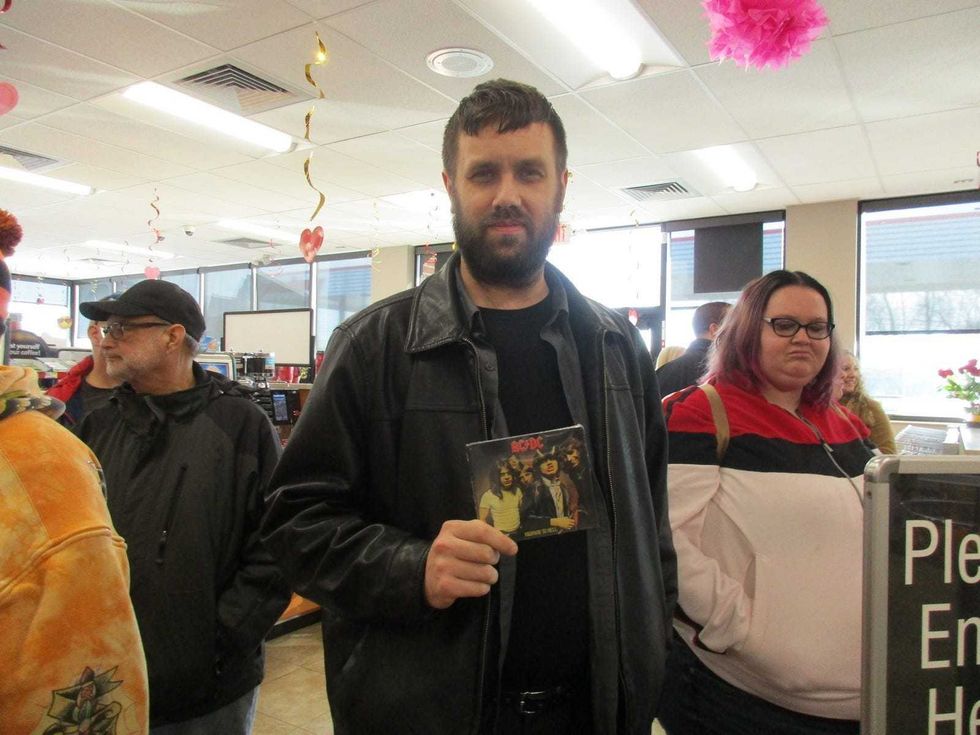 Slats at Speedway in Elyria