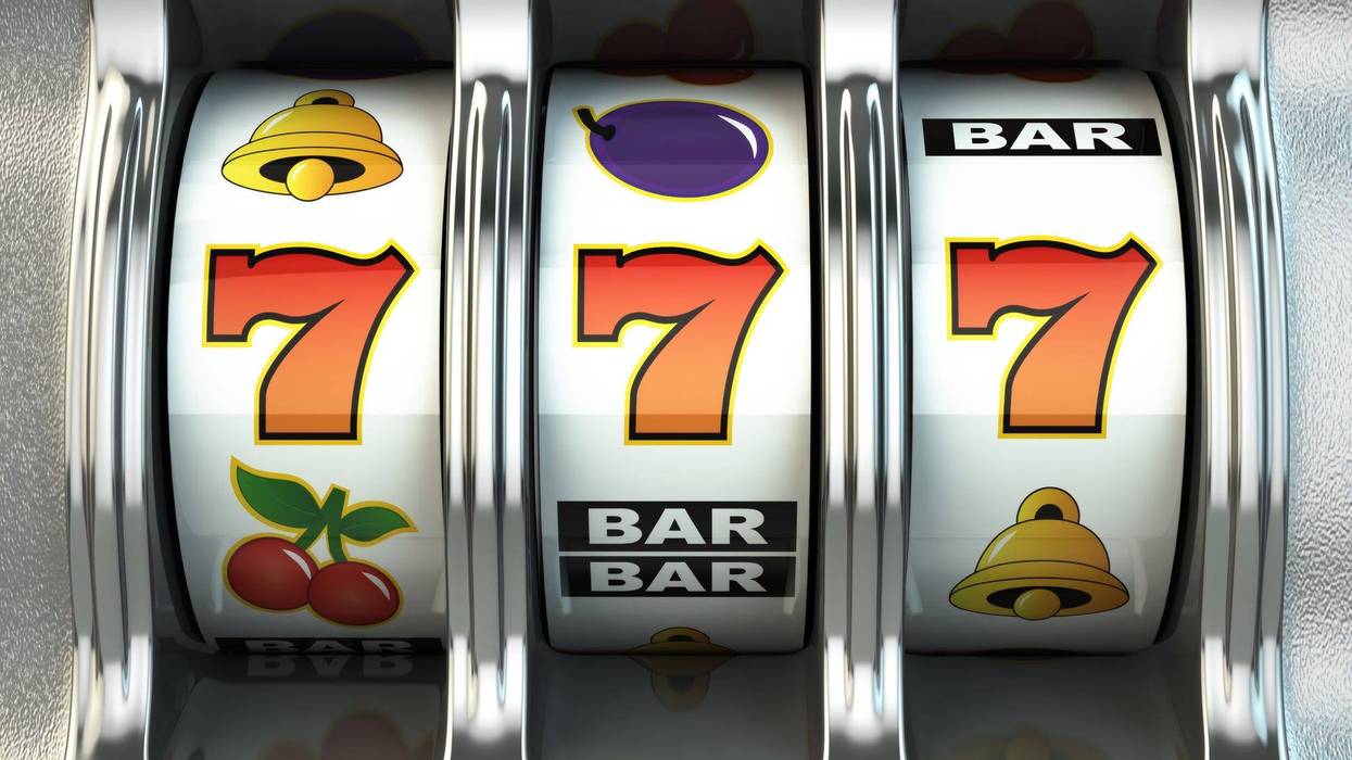 Slot machine with jackpot.