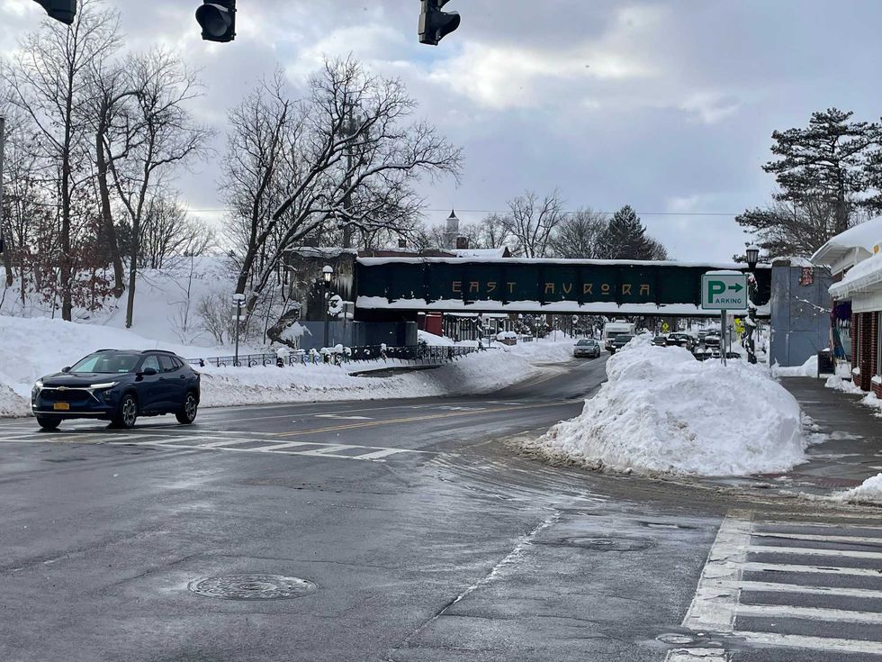Snow in East Aurora