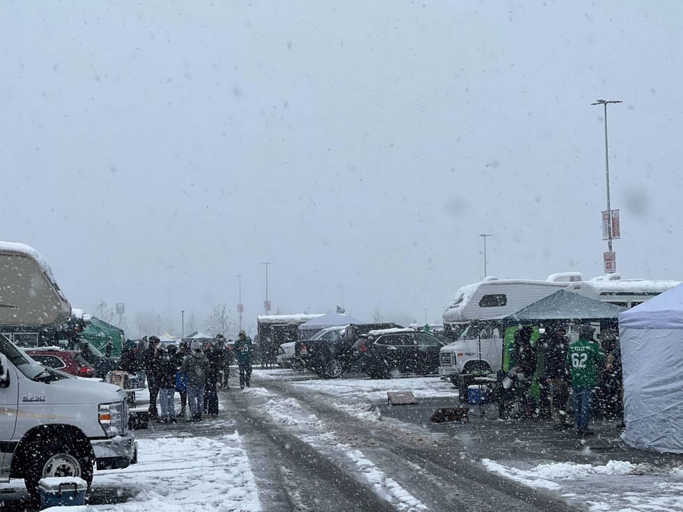 Snowy Tailgate