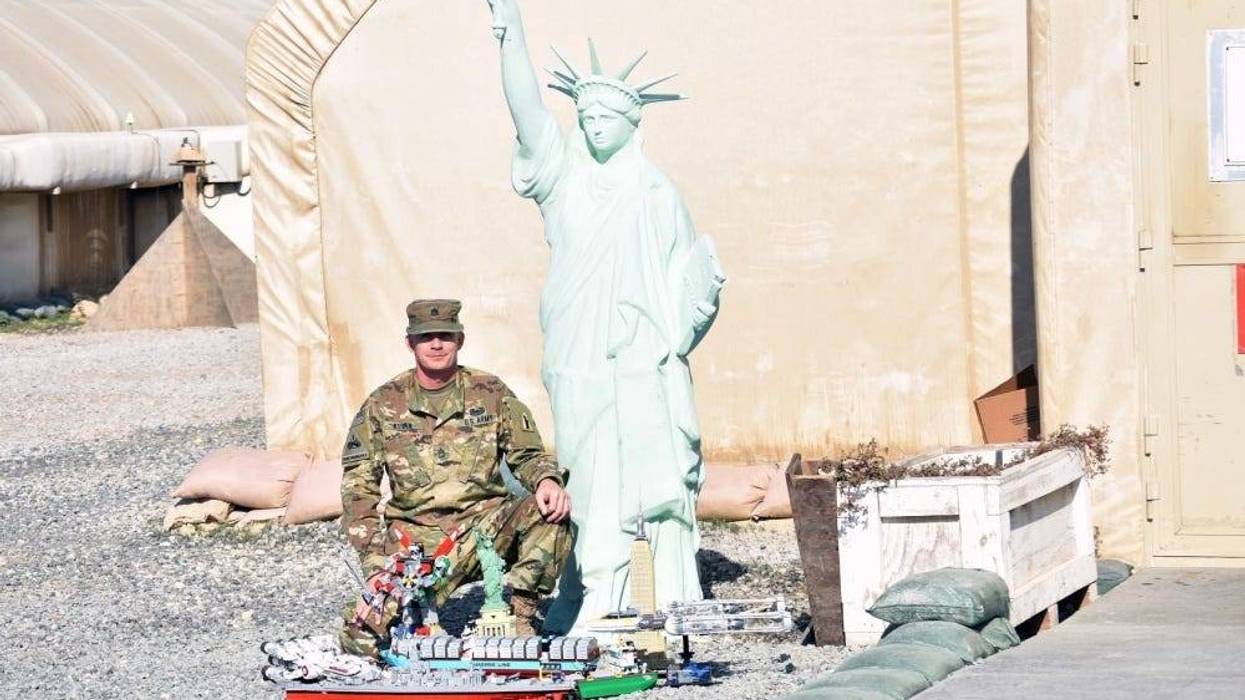 Soldiers Lego hobby keeps mind off deployment