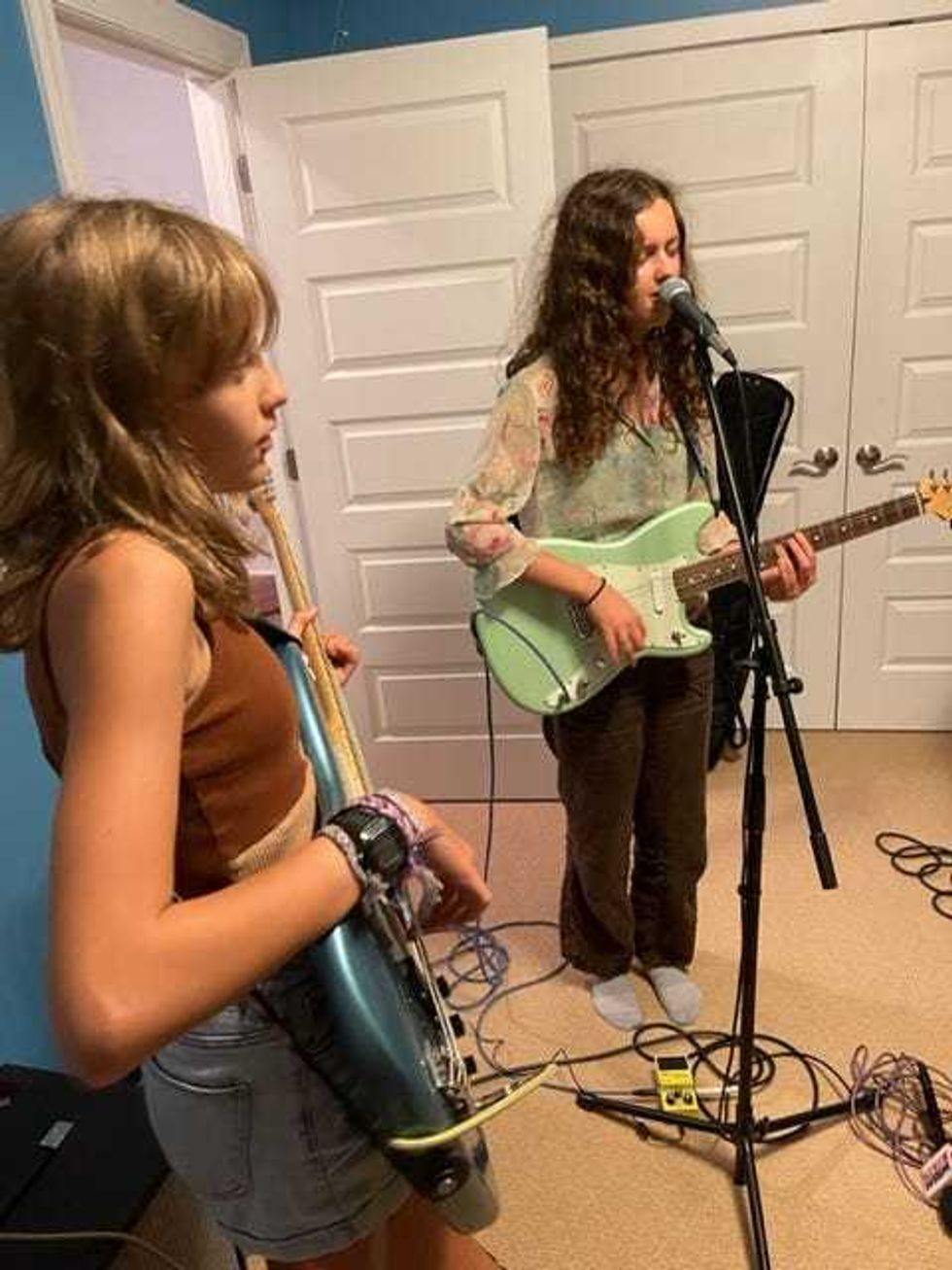 Sophie and Hannah Richter