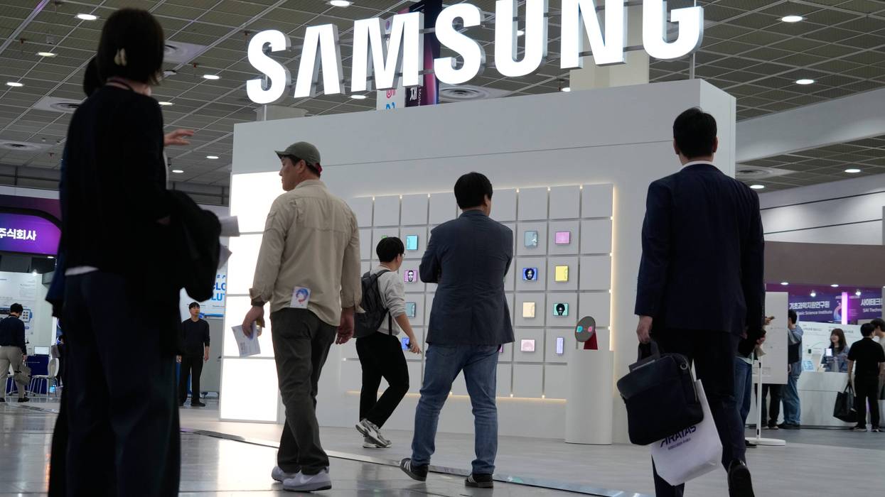 South Korea Samsung Earnings 87