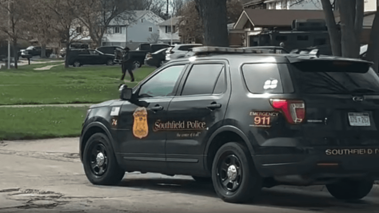 Southfield barricaded situation ends peacefully, after 4-hour standoff