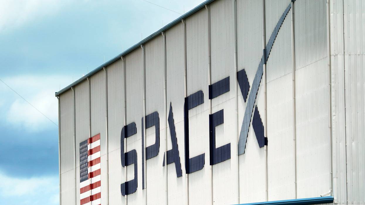 SpaceX Cursor 563