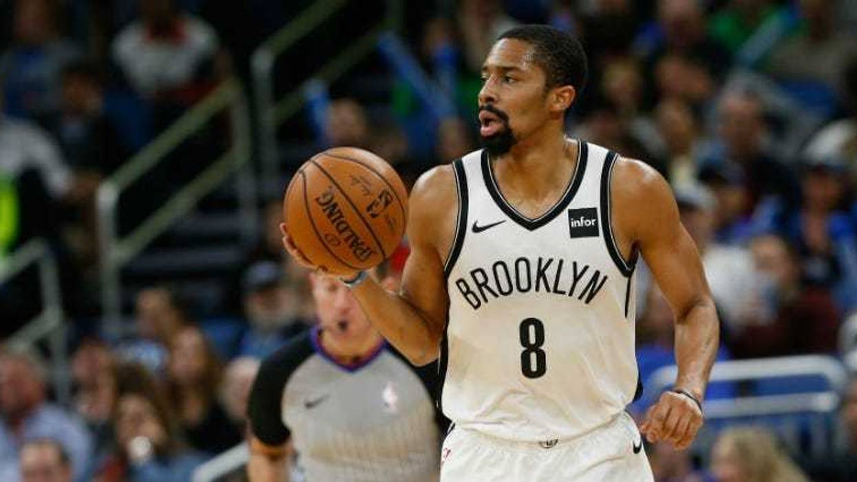 Spencer Dinwiddie during the second half against the Orlando Magic at Amway Center