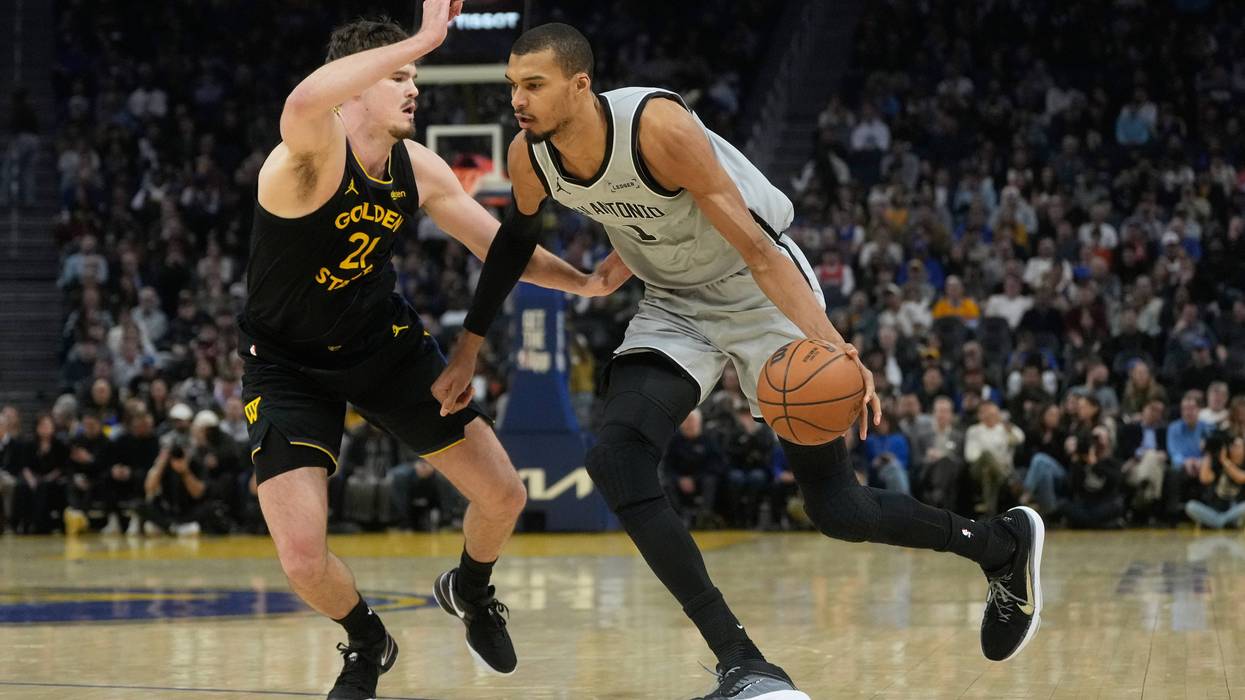 Spurs Warriors Basketball