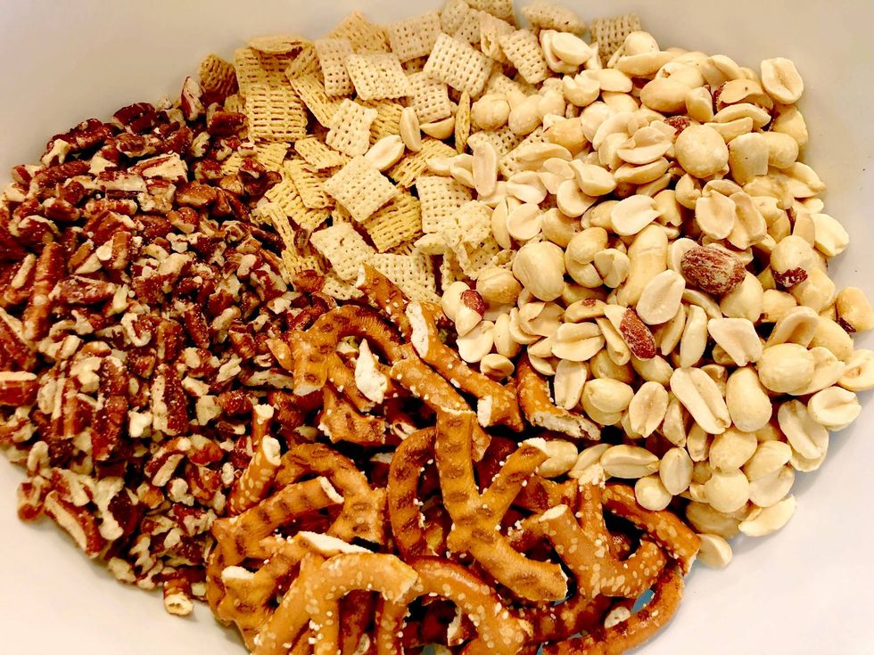 Sriracha Caramel Chex Mix