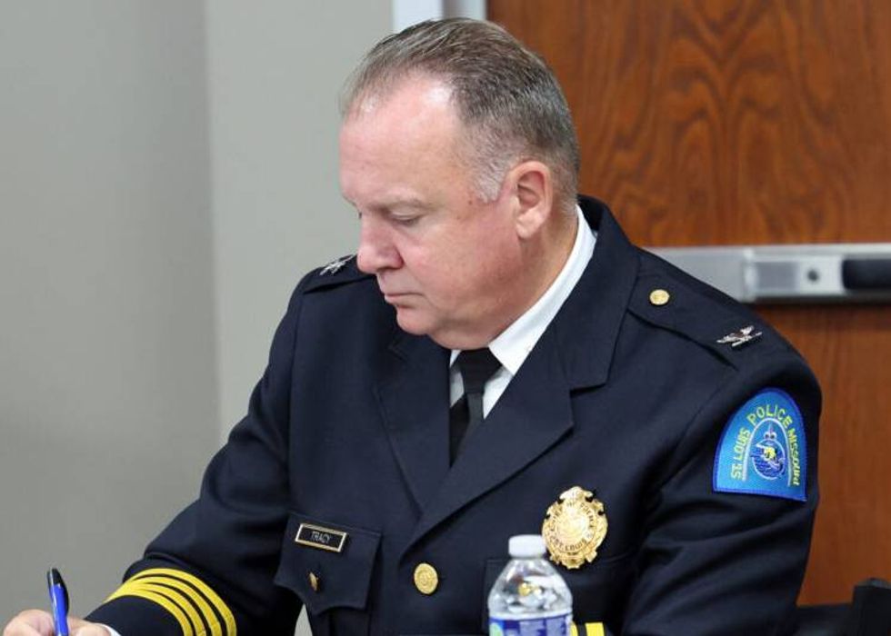 St. Louis police chief gets new contract