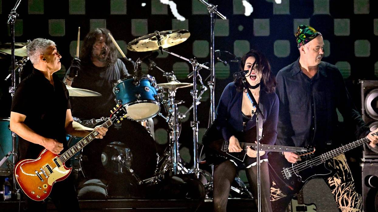 St. Vincent with Pat Smear, Dave Grohl, Krist Novoselic of Nirvana