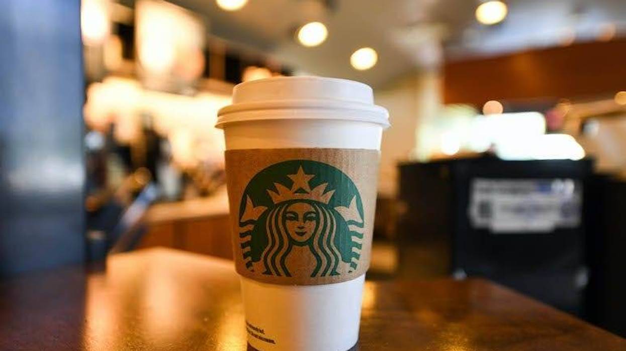 Starbucks, Cup, Coffee, Restaurant, Counter