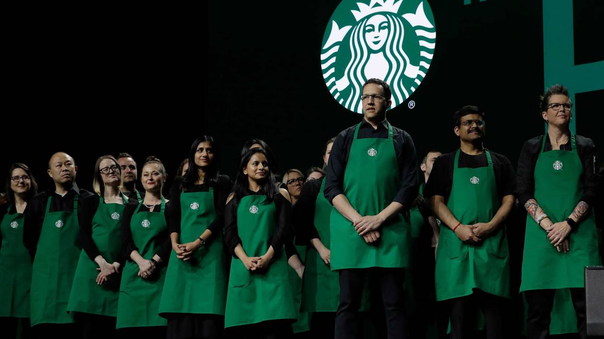 Starbucks-Dress Code