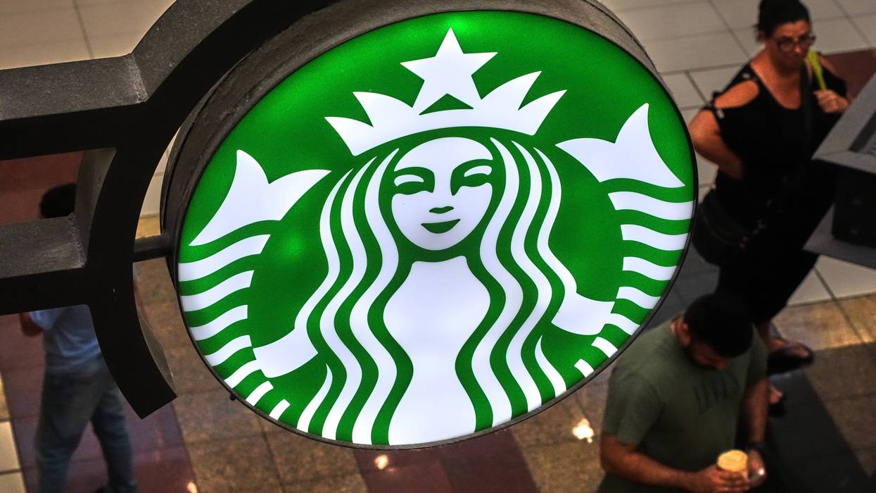 Starbucks-Store Closures 119