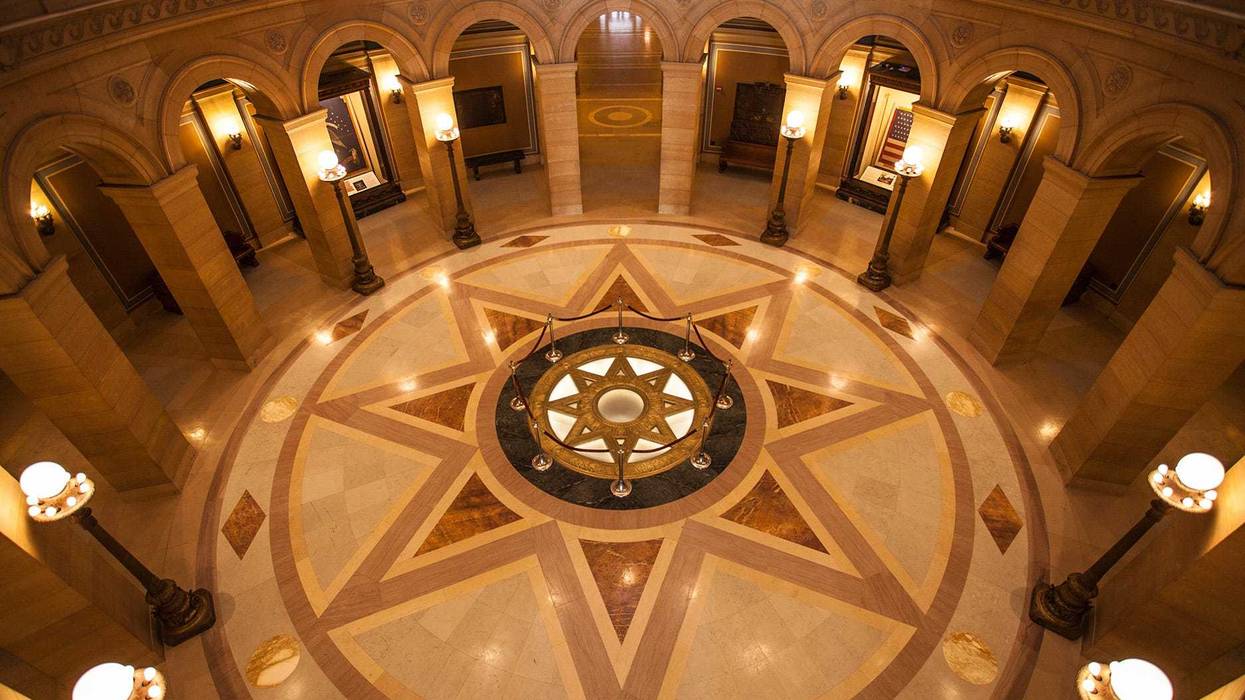 State capitol rotunda